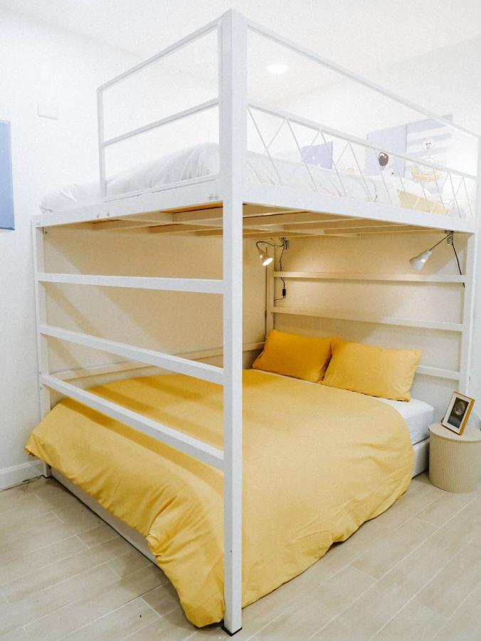 Bloomin' Moon Hostel & Cafe, Chiang Mai Old Town Εξωτερικό φωτογραφία